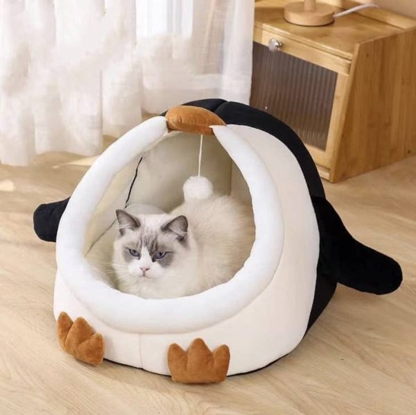 Cat and Kitten Den Cosy Penguin Bed